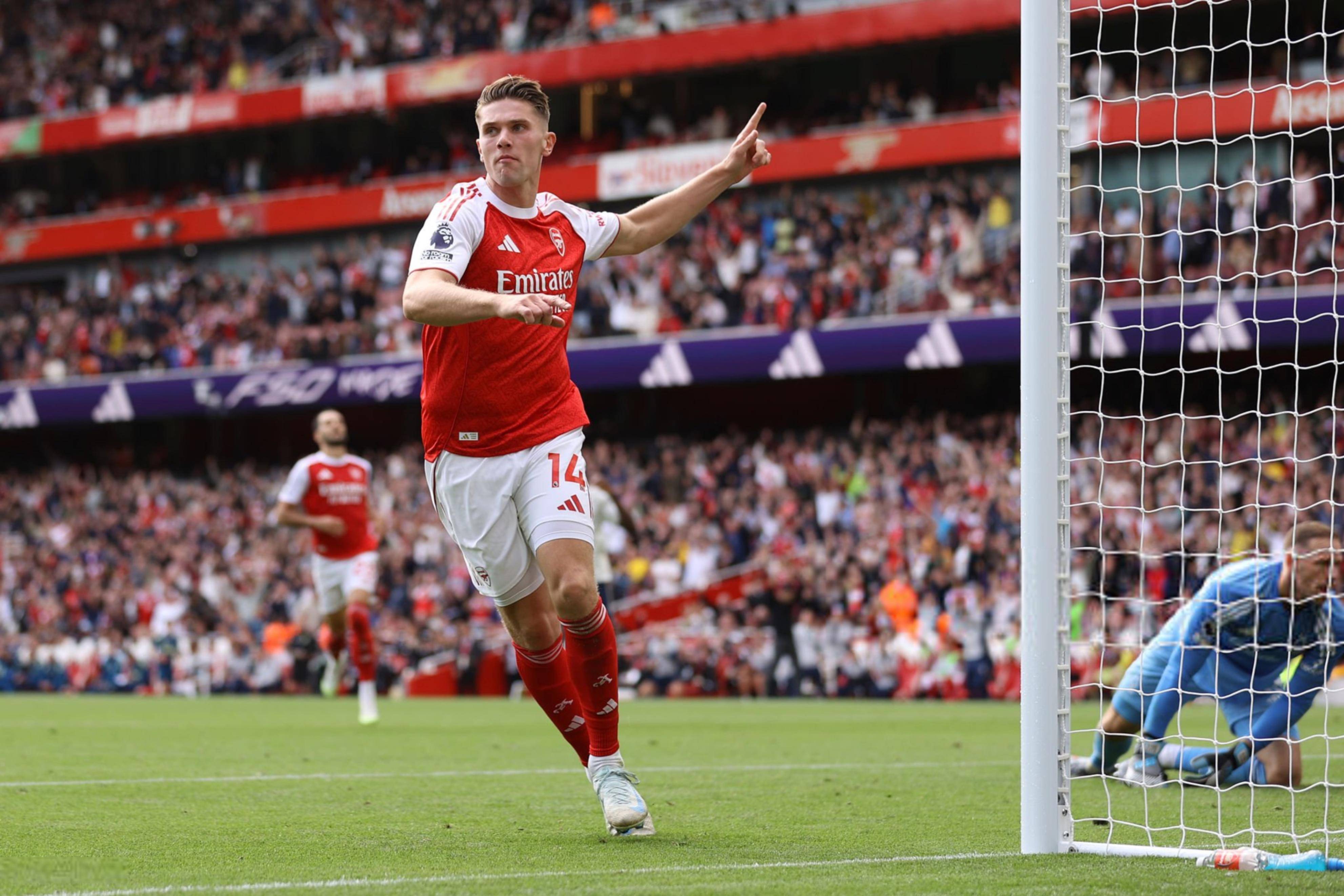 关于加时末段CBA季后赛焦点战，阿森纳临场应变，管理层满意，团队化学反应显著的信息