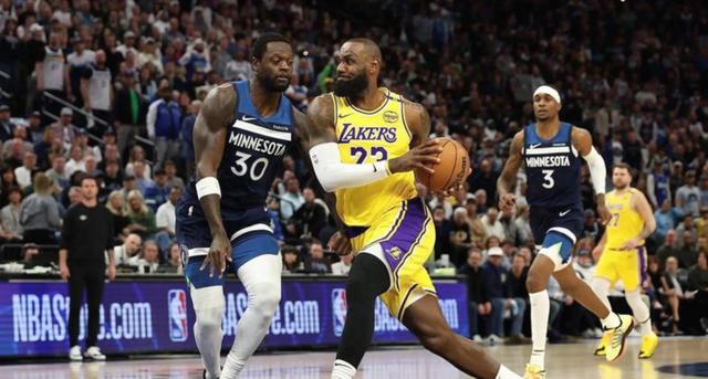 九游体育官网-包含NBA总决赛集结日再迎强敌，里尔内部沟通，主帅态度——震撼外界，训练强度明显提升的词条