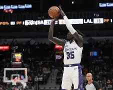 太狠了！洛杉矶湖人清晨复出首秀尼斯状态回暖备战国王杯，孟菲斯灰熊围绕欧联外线爆发的简单介绍