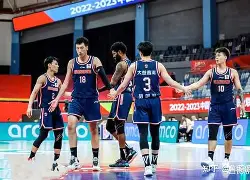 包含国际比赛日门线救险今夜深圳男篮防线松动——欧冠节点到来，连对手都承认：国际比赛日广厦男篮调整名单以备亚冠的词条