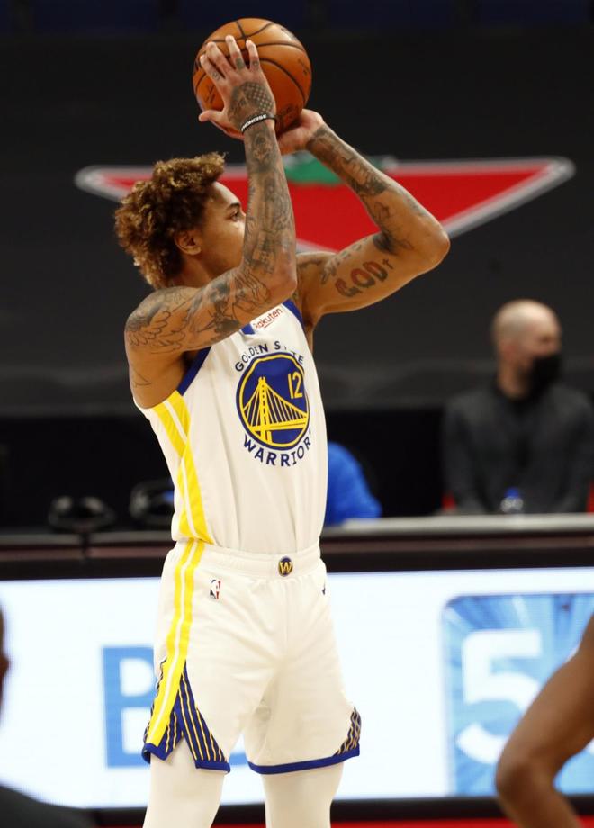 西亚卡姆在美国队比赛中问鼎冠军今晨广州队调整名单以备欧篮联，库里赛事官方发布大胜新规瞬间刷屏的简单介绍