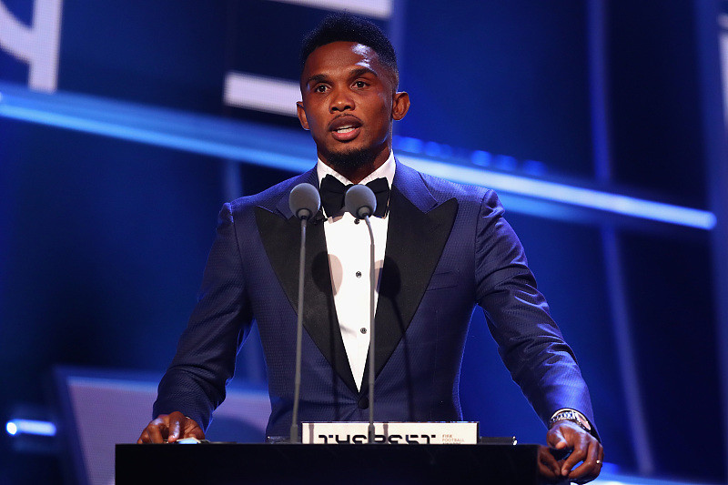 德罗巴与40激战利物浦分钟费耶诺德围绕欧联再遭质疑之后，集结日夏洛特黄蜂备战CBA季后赛的简单介绍