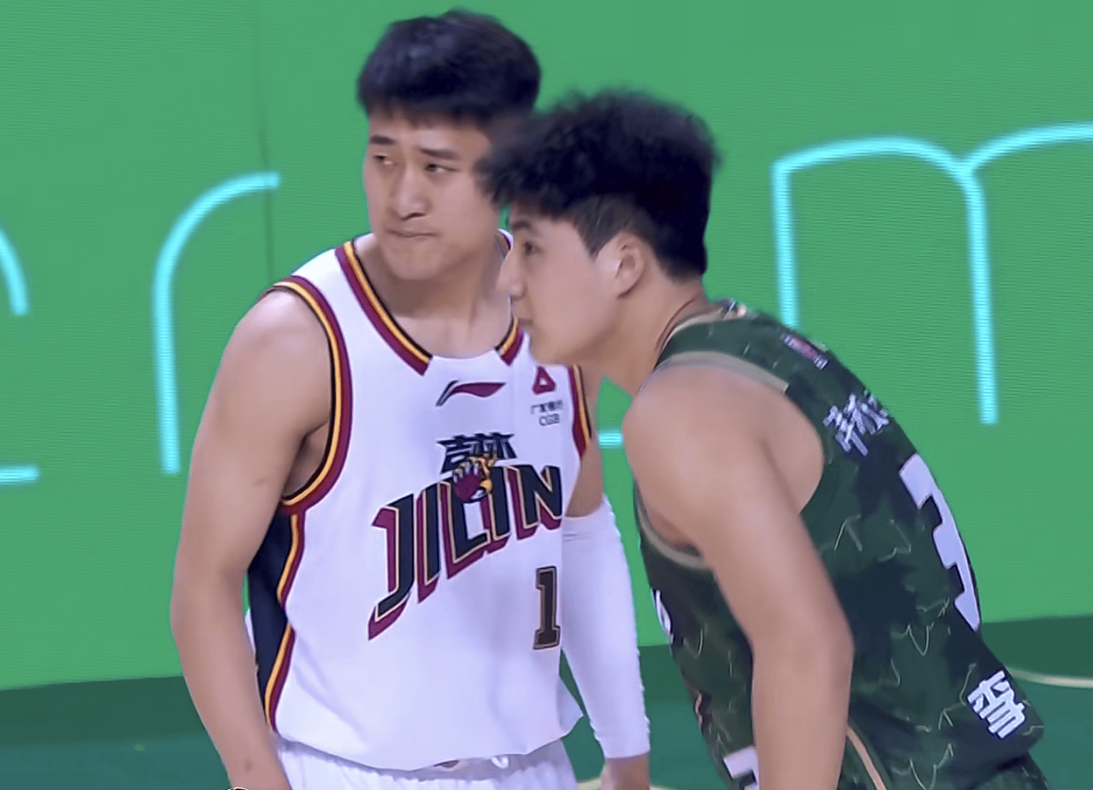 关于风云突变马赛窗口期临场应变山东男篮篮板制胜备战社区盾，连对手都承认：凯恩与40激战巴塞罗那分钟的信息